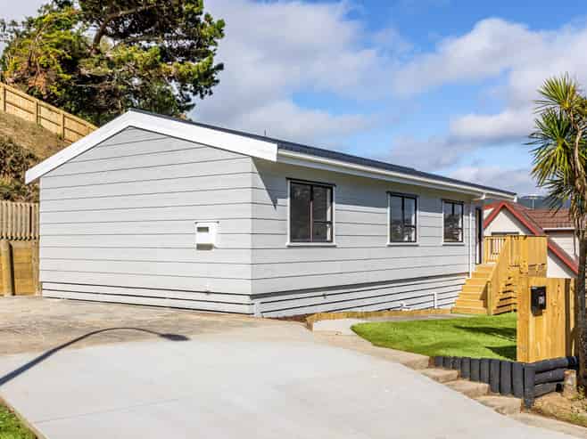 62 Gloaming Hill, Titahi Bay