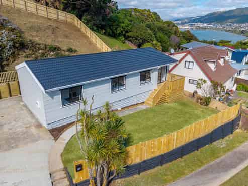62 Gloaming Hill, Titahi Bay