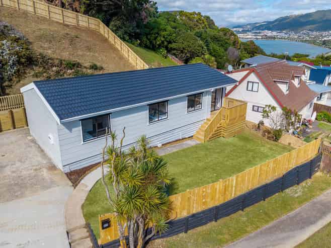 62 Gloaming Hill, Titahi Bay