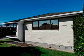 104 Hillcrest Rd, Raumati South