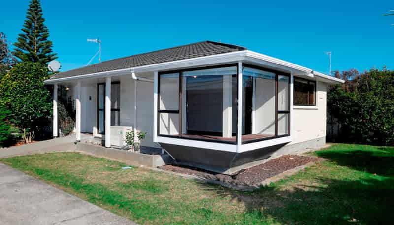 104 Hillcrest Rd, Raumati South