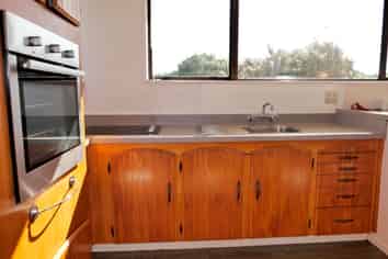 104 Hillcrest Rd, Raumati South