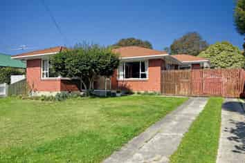 42 Gregan Cr, Burnside