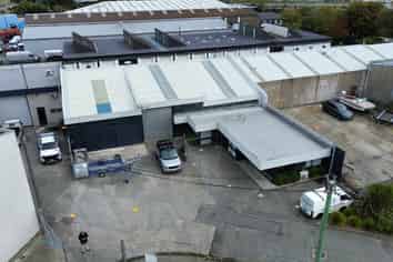 Well-Presented Industrial in Woolston