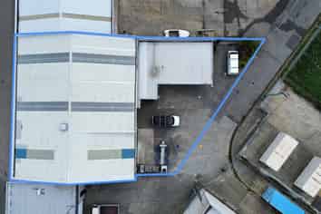 Well-Presented Industrial in Woolston