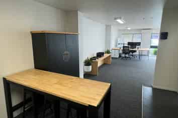 Well-Presented Industrial in Woolston