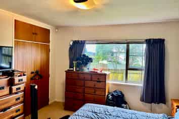 139 McLeod Road, Te Atatu South