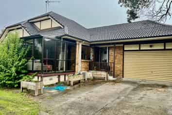 139 McLeod Road, Te Atatu South