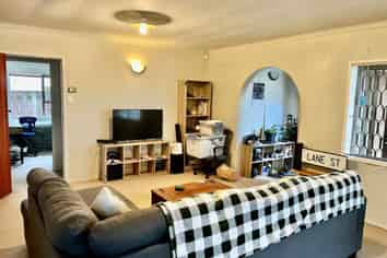 139 McLeod Road, Te Atatu South