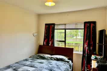 139 McLeod Road, Te Atatu South