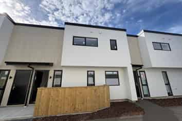 2/146 Blenheim Road, Riccarton