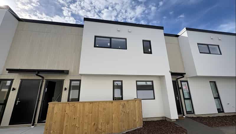 2/146 Blenheim Road, Riccarton