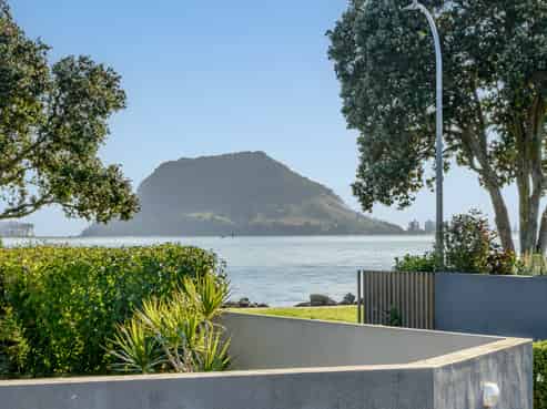 77B Beach Road, Otumoetai