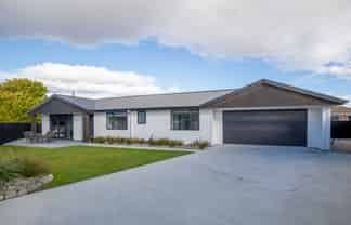 32 Plunket Street, OMAKAU