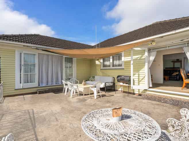 30A  Fergusson Avenue, Sandringham