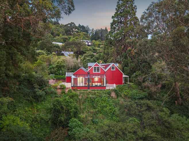 1 Main Road, Governors Bay