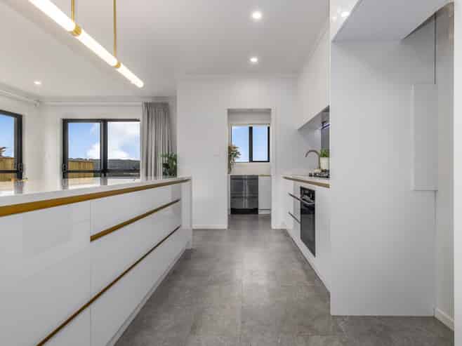 202 John Burke Drive, Aotea