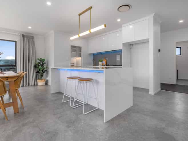 202 John Burke Drive, Aotea