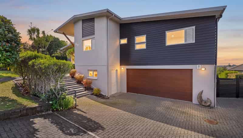 60 Chesterfield Way, Orewa
