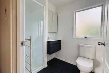 94 Moire Road, Massey