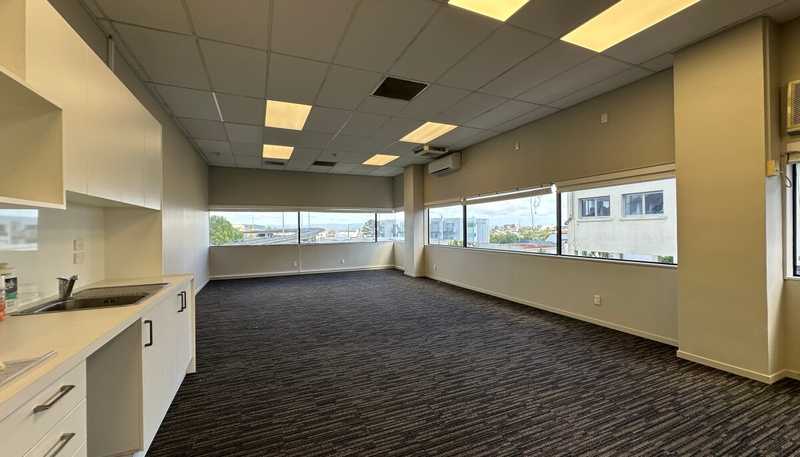 155 New North Road , Eden Terrace
