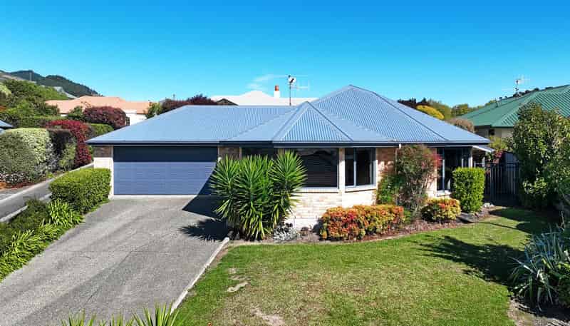  9 Lobank Place, Richmond