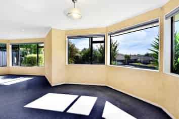  9 Lobank Place, Richmond