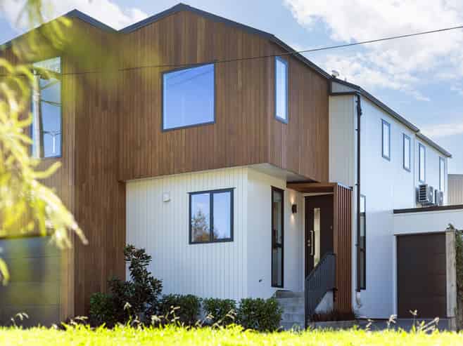 4/323 Riverside Drive, Waterloo