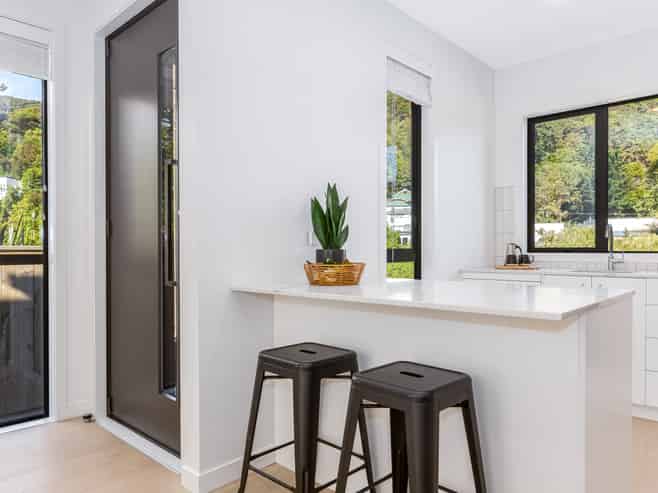 4/323 Riverside Drive, Waterloo