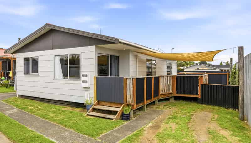 2/25 Matipo Street, Taupo