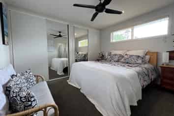 82 Glen Marine Parade, Glendene