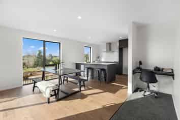 9 Lumino Terrace, Peacocke