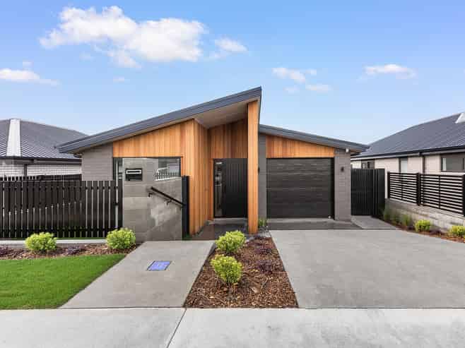 11 Lumino Terrace, Peacocke