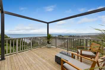 4 Scroggs Hill Road, Brighton