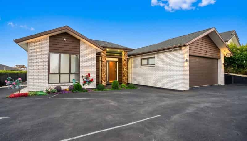 58 Twin Parks Rise, Papakura