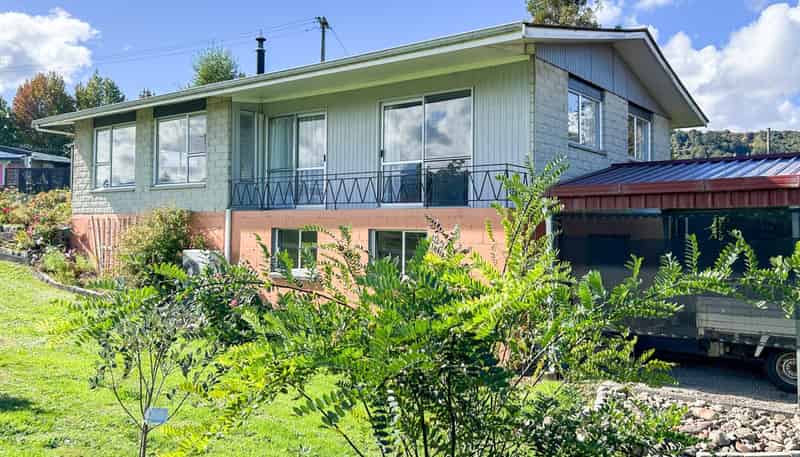 7 Crampton Road, Reefton