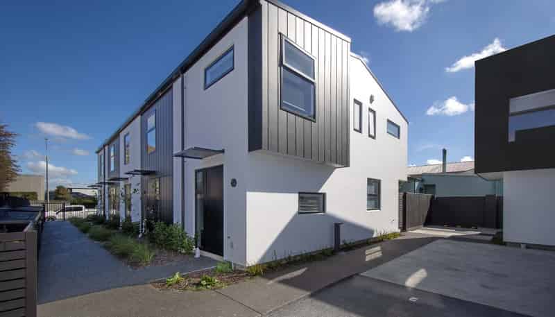 2/20 Whiteleigh Avenue, Addington