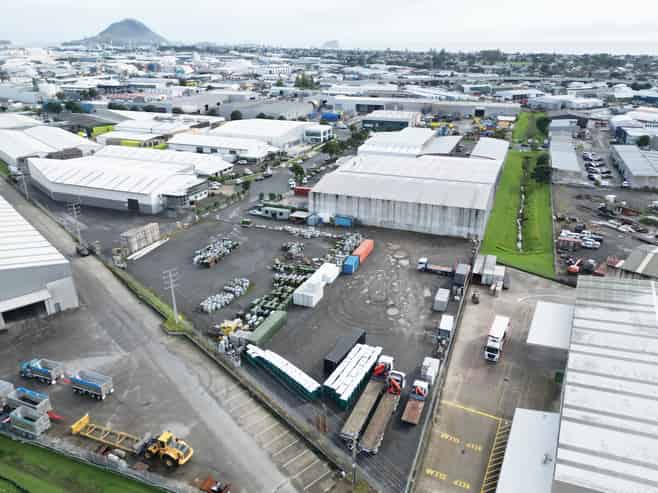 Secure Yard Space Mount Maunganui