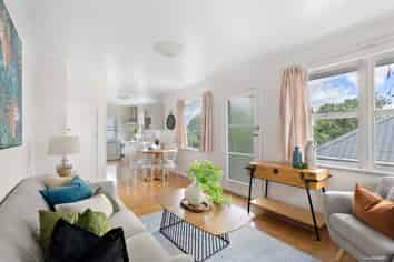 1/182 Carrington Rd, Mount Albert