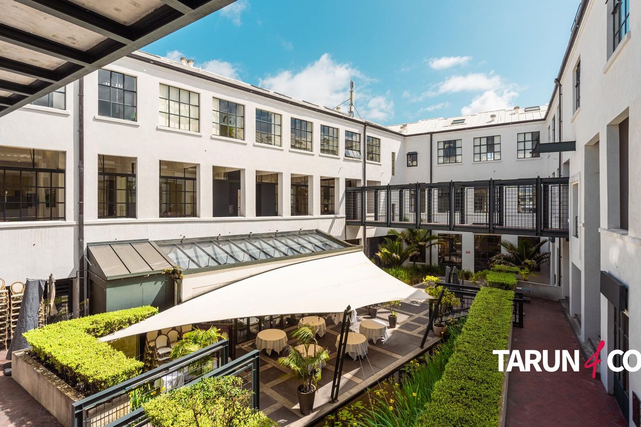 Parnell Office Space with 3 Car Parks - Mehr