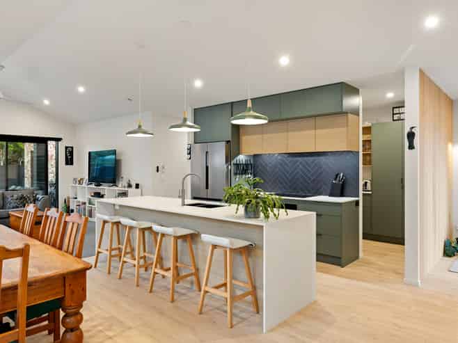 90 Hugo Shaw Drive, Cambridge