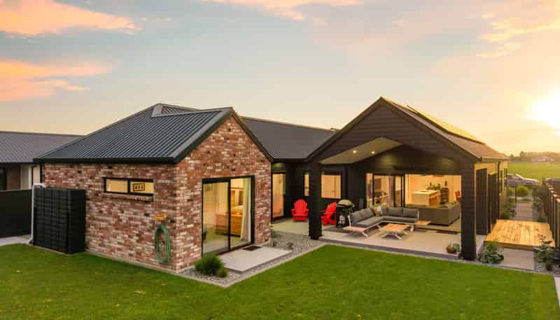 90 Hugo Shaw Drive, Cambridge