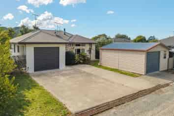 17C Martin Avenue, WAKEFIELD