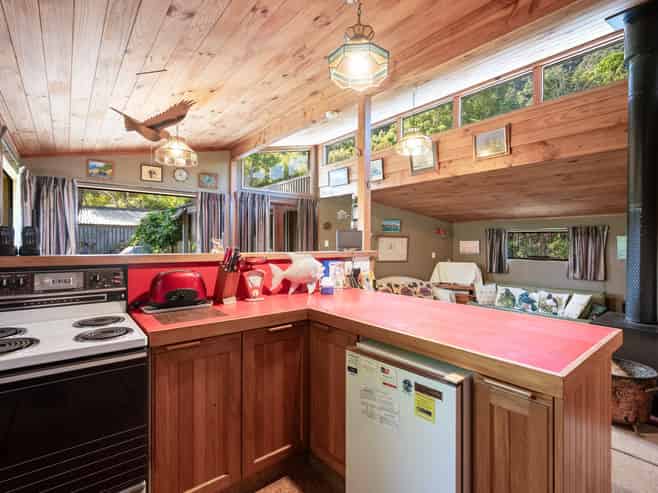 15 Rata Street, Tennyson Inlet