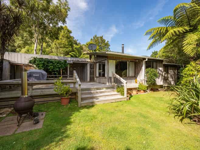 15 Rata Street, Tennyson Inlet