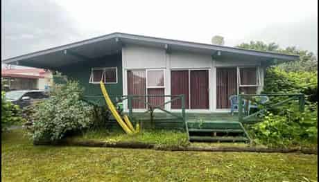 11 Sunlands Drive, Manurewa