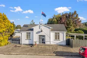 2 High Street, Hawarden