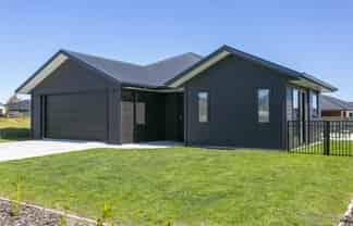 32 Raupo Crescent, Wharewaka