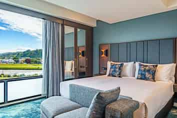 15 Queens Drive, Central Hutt