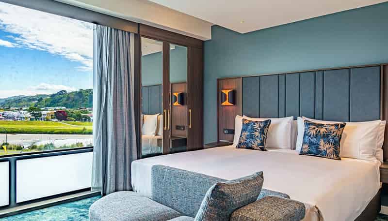 15 Queens Drive, Central Hutt